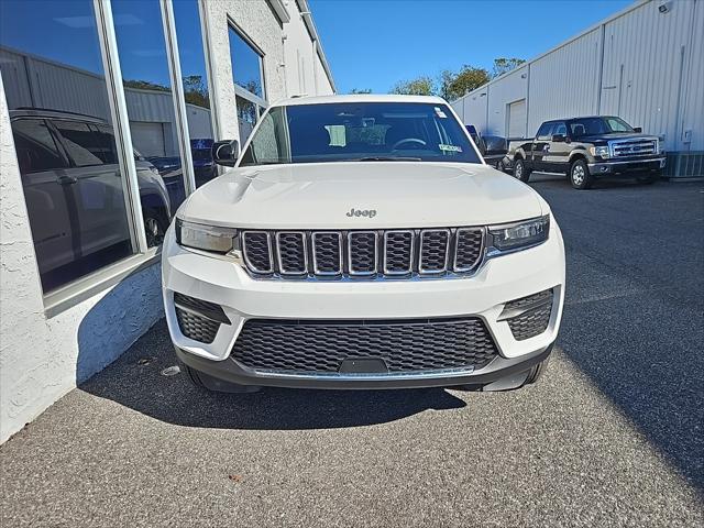 2025 Jeep Grand Cherokee Laredo X 4x4