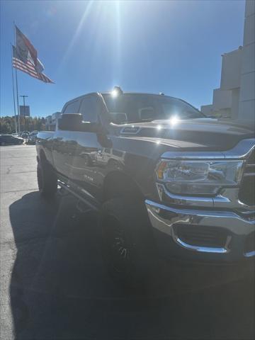2020 RAM 2500 Tradesman Crew Cab 4X4 64 Box