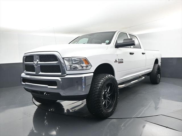 2017 RAM 2500 Tradesman Crew Cab 4x4 8 Box 2017 RAM 2500 Tradesman Crew Cab 4x4 8 Box