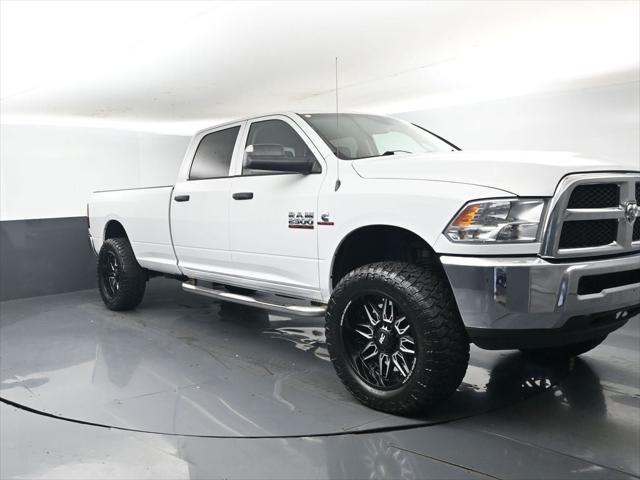 2017 RAM 2500 Tradesman Crew Cab 4x4 8 Box 2017 RAM 2500 Tradesman Crew Cab 4x4 8 Box