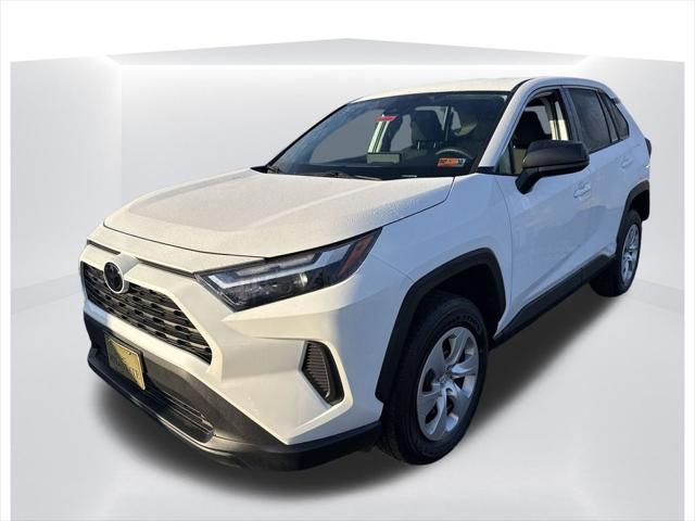 2024 Toyota RAV4 LE 2024 Toyota RAV4 LE