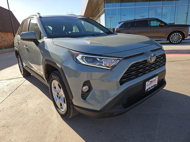 2020 Toyota RAV4 Hybrid XLE
