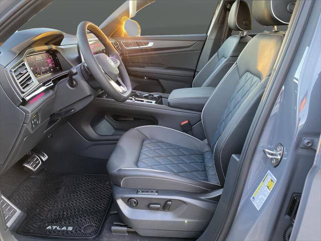 2026 Volkswagen Atlas Cross Sport 2.0T SEL Premium R-Line