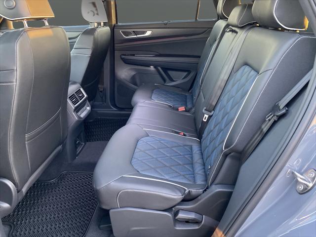 2026 Volkswagen Atlas Cross Sport 2.0T SEL Premium R-Line