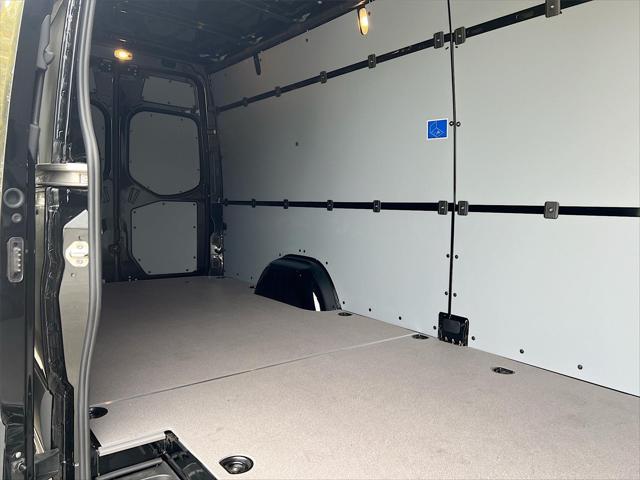 2026 Mercedes-Benz Sprinter Cargo Van High Roof 4-Cyl Diesel HO