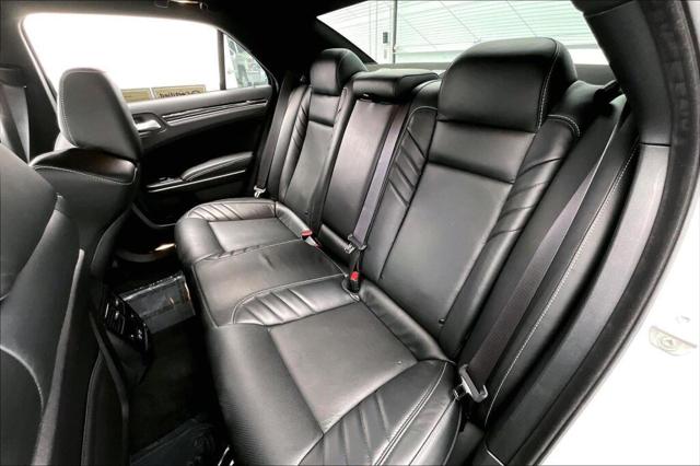 2023 Chrysler 300 300C