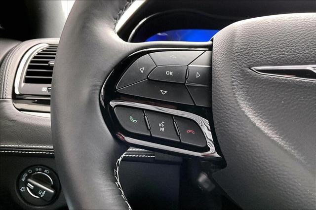 2023 Chrysler 300 300C