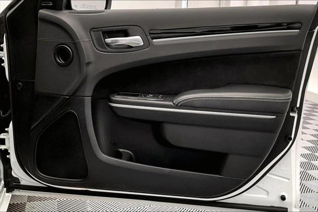 2023 Chrysler 300 300C