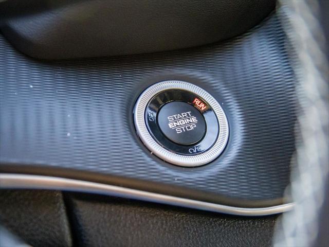 2025 Jeep Grand Cherokee Laredo X 4x4