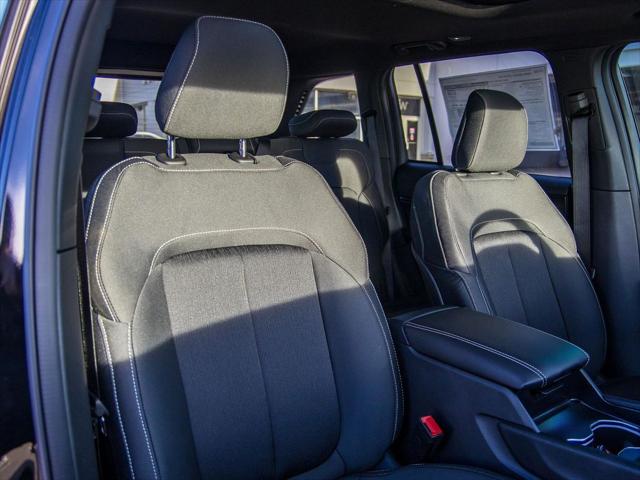 2025 Jeep Grand Cherokee Laredo X 4x4