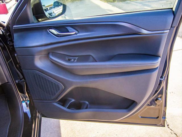 2025 Jeep Grand Cherokee Laredo X 4x4