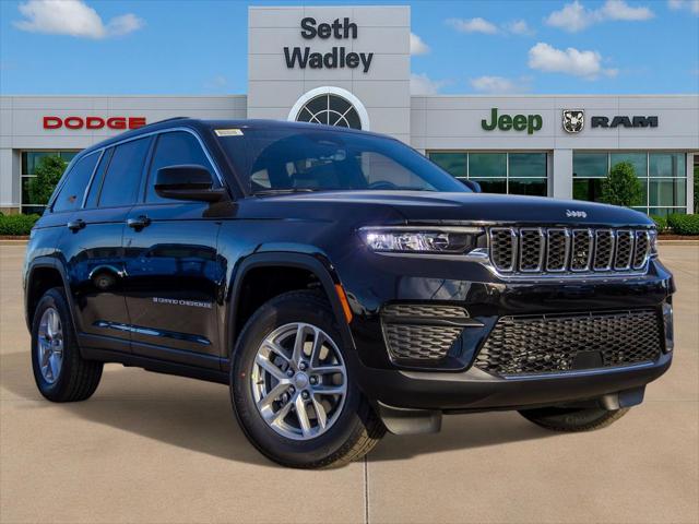 2025 Jeep Grand Cherokee Laredo X 4x4
