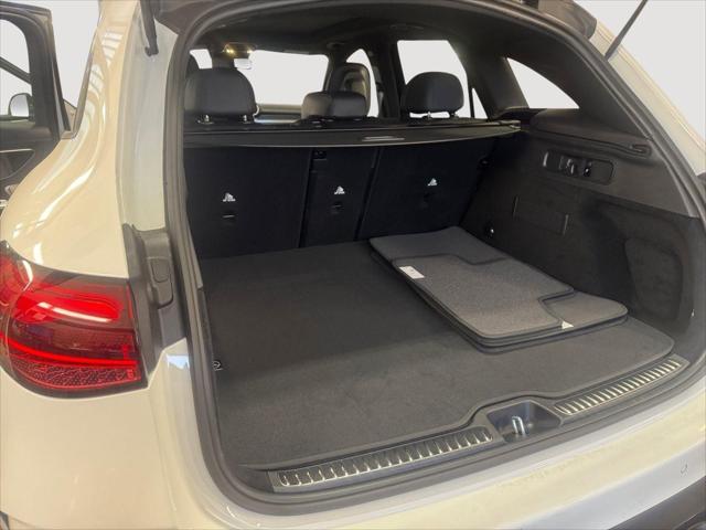 2026 Mercedes-Benz GLC 4MATIC
