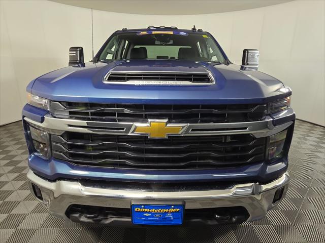2026 Chevrolet Silverado 3500HD Crew Cab, Standard Bed, LT, 4WD