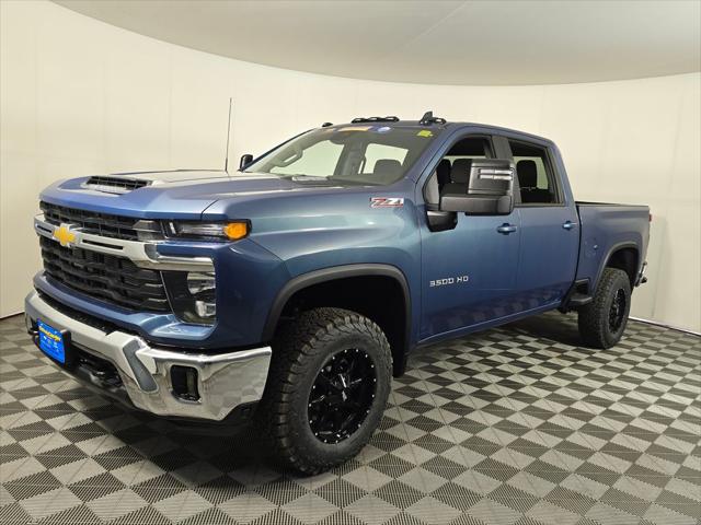 2026 Chevrolet Silverado 3500HD Crew Cab, Standard Bed, LT, 4WD