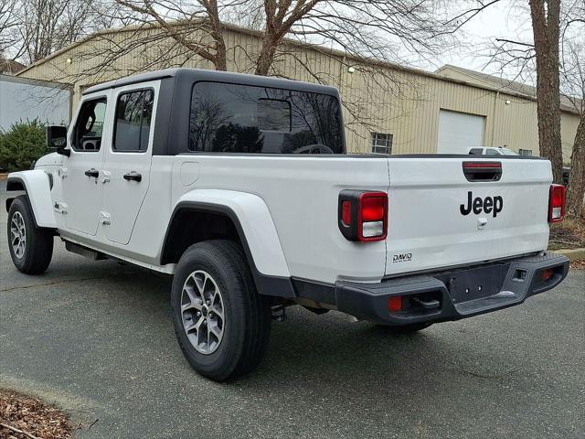 2026 Jeep Gladiator GLADIATOR SPORT S 4X4 2026 Jeep Gladiator GLADIATOR SPORT S 4X4