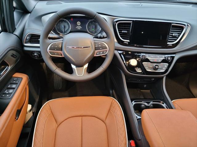 2026 Chrysler Pacifica Pinnacle AWD