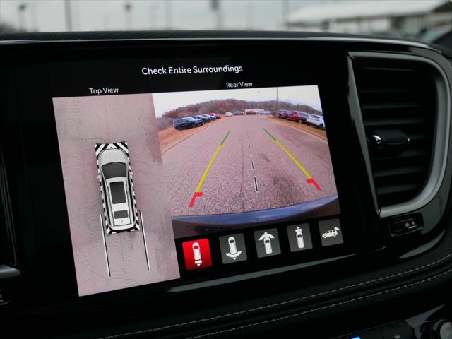 2026 Chrysler Pacifica Select AWD