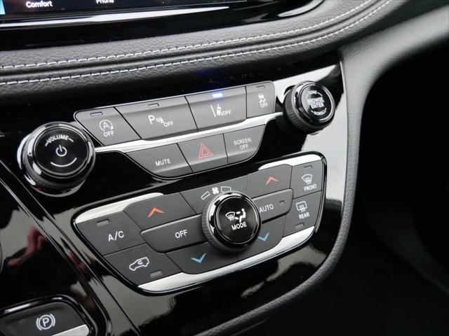 2026 Chrysler Pacifica Select AWD