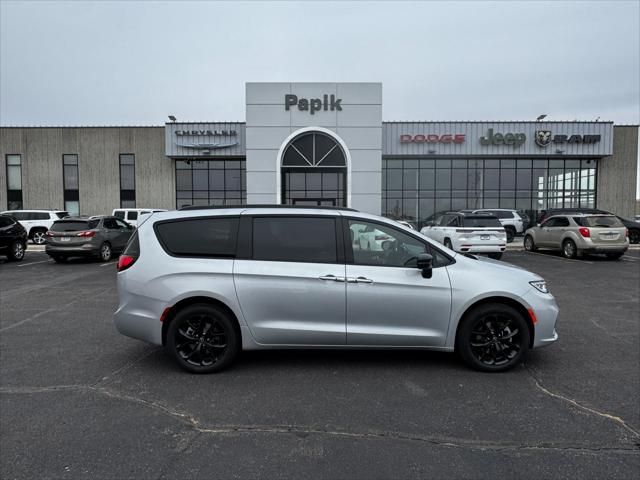2026 Chrysler Pacifica PACIFICA LIMITED AWD