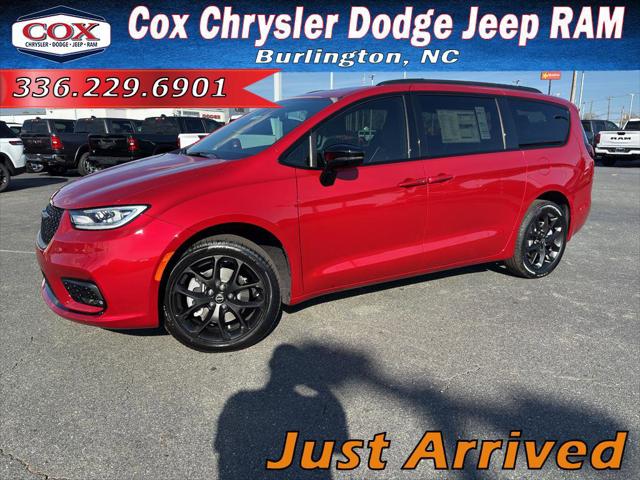 2026 Chrysler Pacifica PACIFICA LIMITED AWD