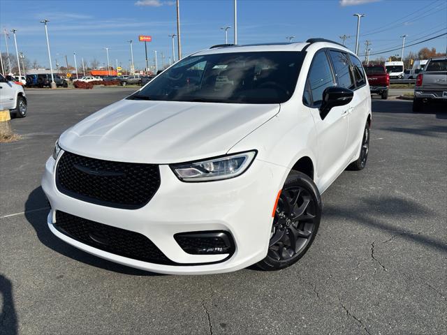 2026 Chrysler Pacifica PACIFICA LIMITED AWD