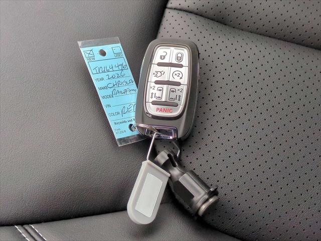 2026 Chrysler Pacifica Select