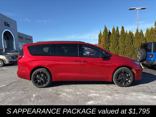 2026 Chrysler Pacifica PACIFICA LIMITED AWD