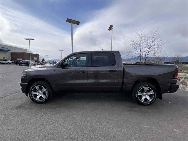 2026 RAM Ram 1500 RAM 1500 EXPRESS CREW CAB 4X4 57 BOX