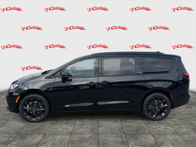 2026 Chrysler Pacifica PACIFICA SELECT AWD