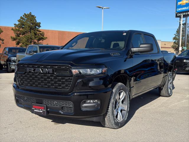 2026 RAM Ram 1500 RAM 1500 EXPRESS CREW CAB 4X4 57 BOX