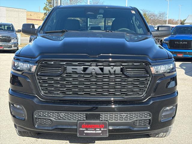 2026 RAM Ram 1500 RAM 1500 EXPRESS CREW CAB 4X4 57 BOX