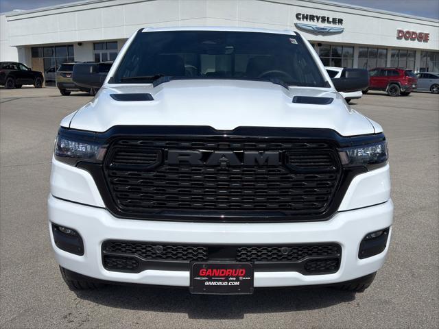 2026 RAM Ram 1500 RAM 1500 EXPRESS CREW CAB 4X4 57 BOX