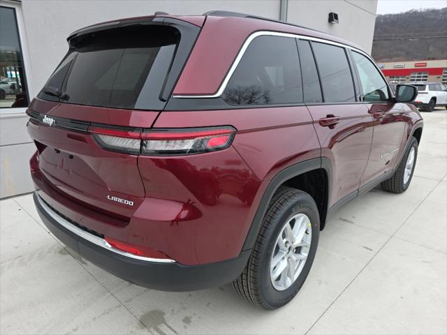 2025 Jeep Grand Cherokee GRAND CHEROKEE LAREDO X 4X4