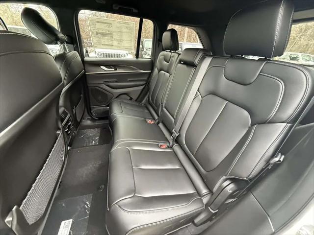 2025 Jeep Grand Cherokee Limited 4x4