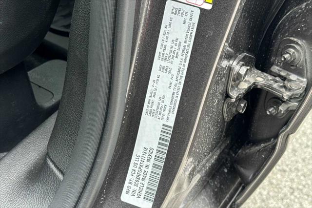 2026 Ram 1500 Warlock Crew Cab 4x4 5'7" Box
