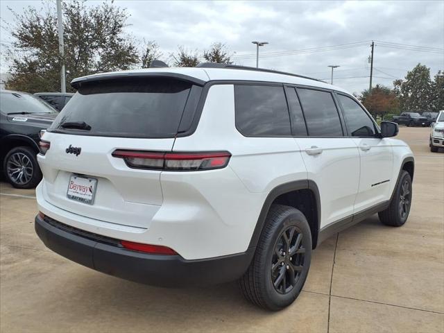 2025 Jeep Grand Cherokee GRAND CHEROKEE L ALTITUDE X 4X2