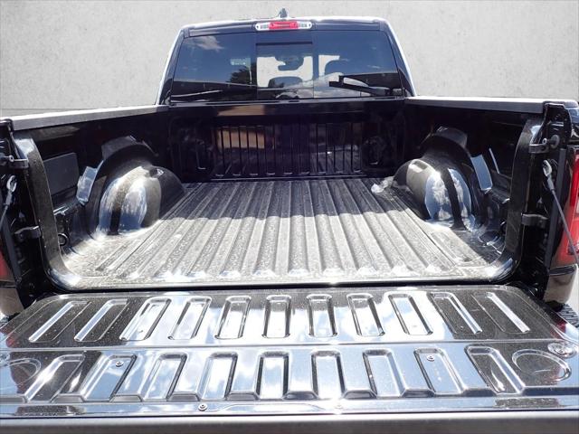 2026 Ram 1500 Express Crew Cab 4x4 57 Box