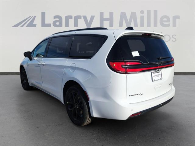 2026 Chrysler Pacifica PACIFICA LIMITED AWD
