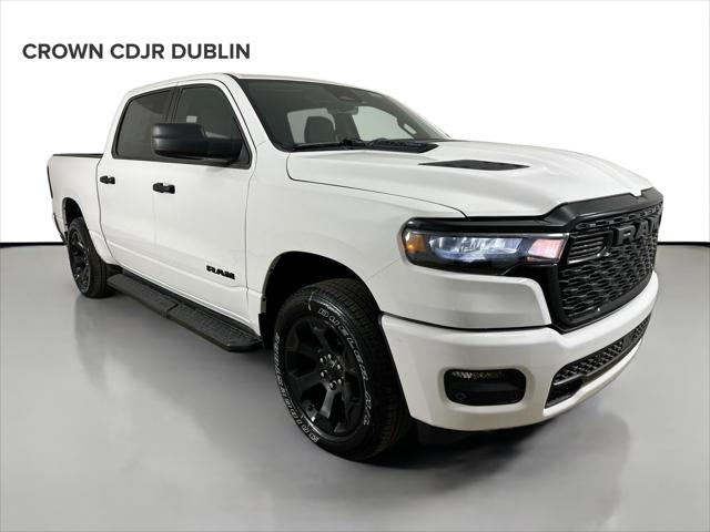 2026 RAM Ram 1500 RAM 1500 EXPRESS CREW CAB 4X4 57 BOX