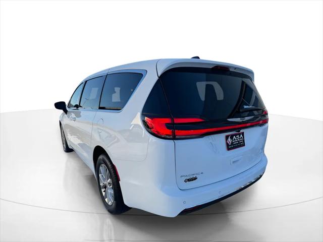 2026 Chrysler Pacifica Select AWD