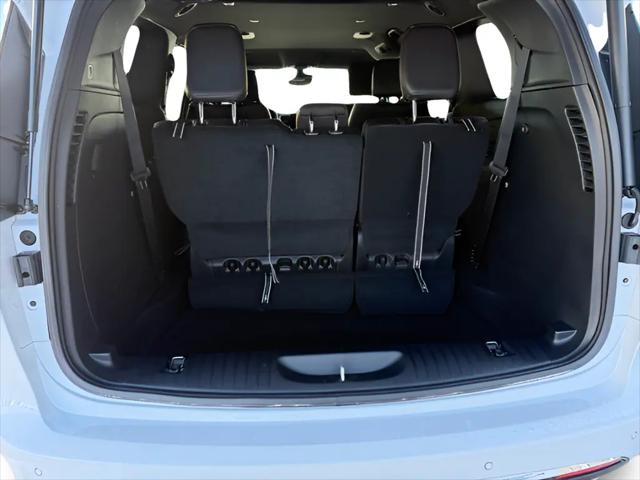 2026 Chrysler Pacifica Select AWD