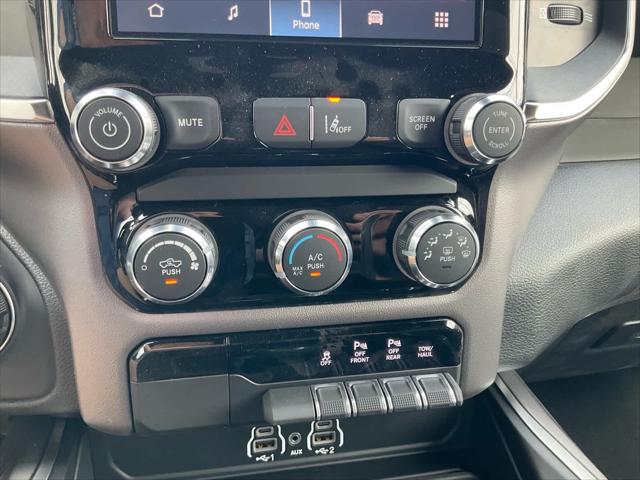 2026 Ram 1500 Express Crew Cab 4x4 5'7" Box