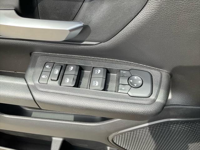 2026 Ram 1500 Express Crew Cab 4x4 5'7" Box