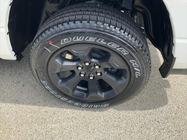 2026 Ram 1500 Express Crew Cab 4x4 5'7" Box