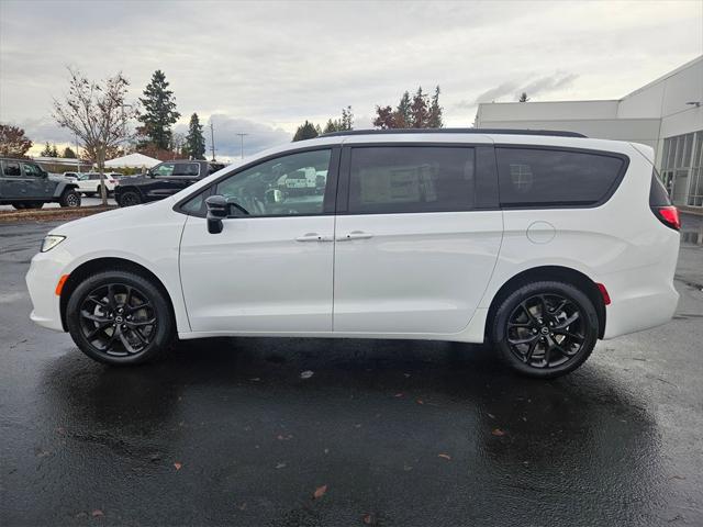 2026 Chrysler Pacifica PACIFICA LIMITED AWD