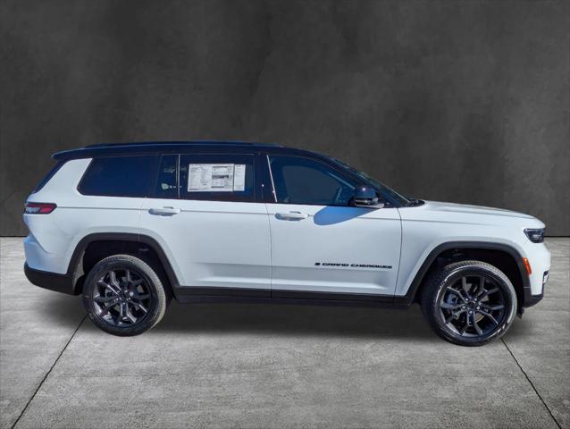 2025 Jeep Grand Cherokee GRAND CHEROKEE L LIMITED 4X4