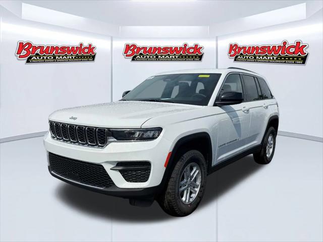 2025 Jeep Grand Cherokee GRAND CHEROKEE LAREDO 4X4