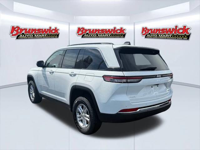 2025 Jeep Grand Cherokee GRAND CHEROKEE LAREDO 4X4