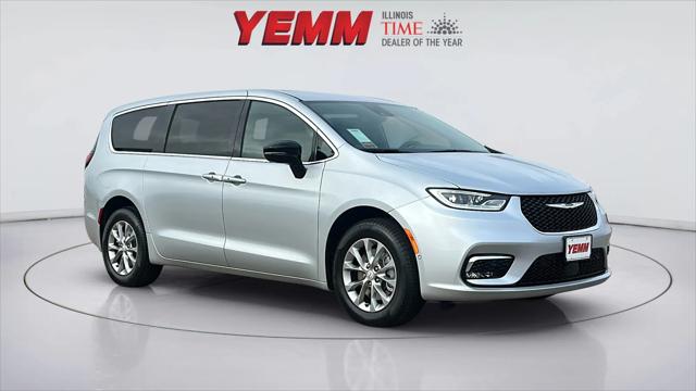 2026 Chrysler Pacifica PACIFICA SELECT AWD